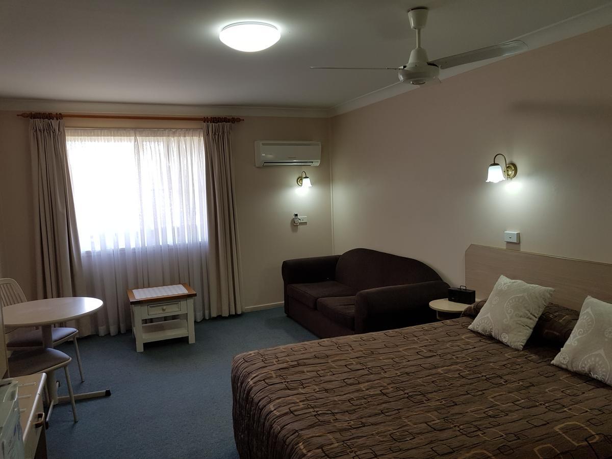 Abraham Lincoln Motel Тамуърт Екстериор снимка