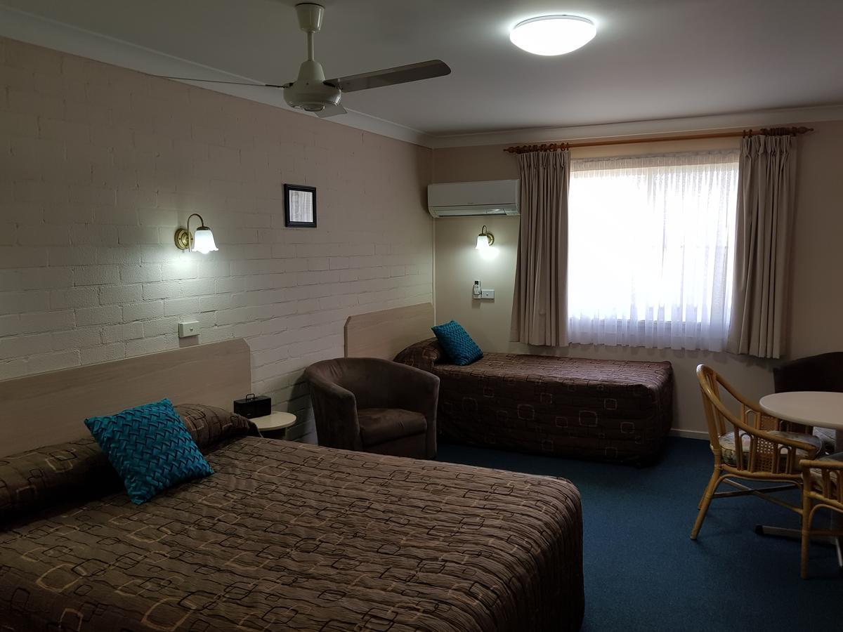 Abraham Lincoln Motel Тамуърт Екстериор снимка