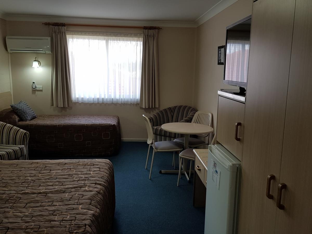 Abraham Lincoln Motel Тамуърт Екстериор снимка