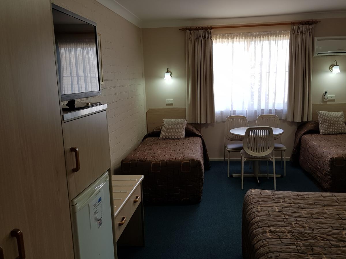 Abraham Lincoln Motel Тамуърт Екстериор снимка