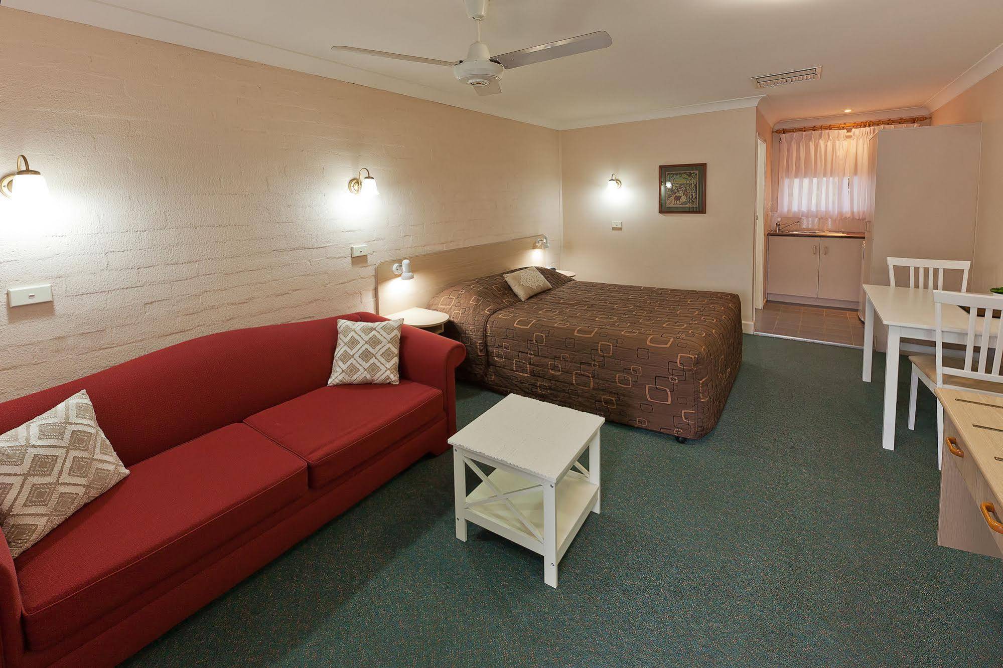 Abraham Lincoln Motel Тамуърт Екстериор снимка